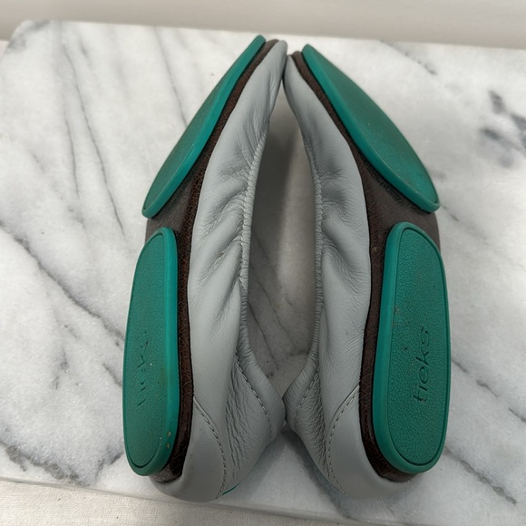 Tieks Gray Ballet Flats size 7 - Picture 12 of 14